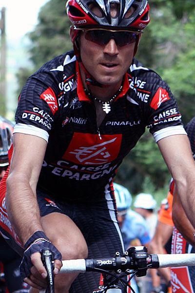 Valverde looking easy on his second ascent.