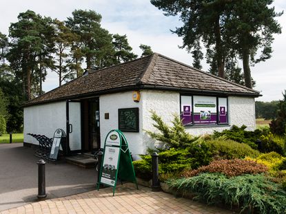 Golf Pro Shops Told To Remain Closed