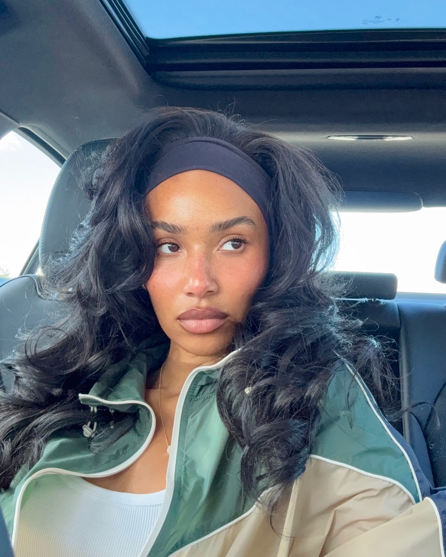 Photo of @symphanisoto with a big, sexy blowout