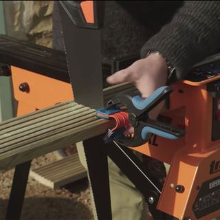 wood plank clamping and cutting