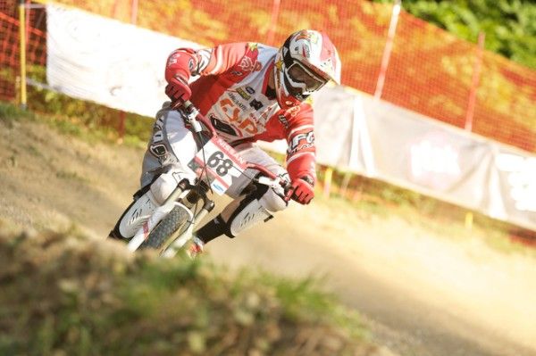 Joost Wichman (RSP) on his way to a messy victory.