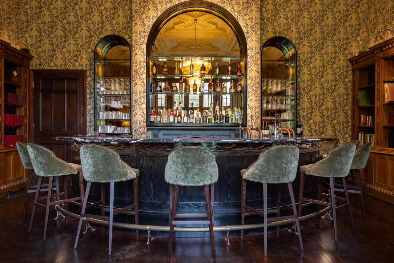 Dumbleton Hall