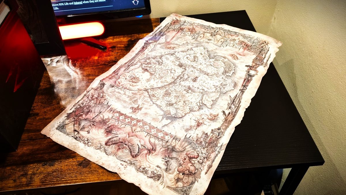 Diablo 4 Collectors Box full map of Sanctuary