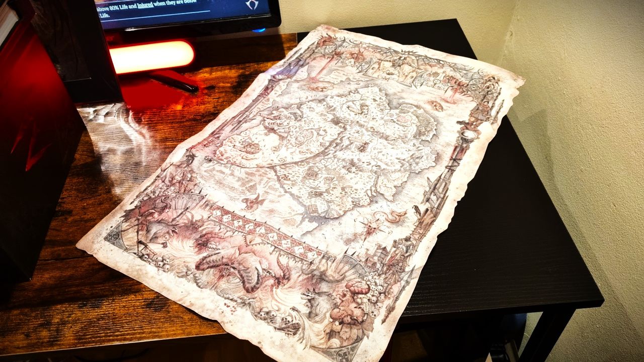 Diablo 4 Collectors Box full map of Sanctuary