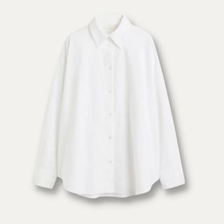 Oversized white shirt for MINIMALIST CAPSULE WARDROBE