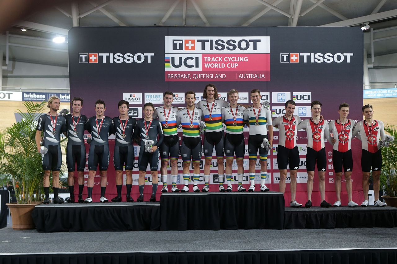The men's team pursuit podium