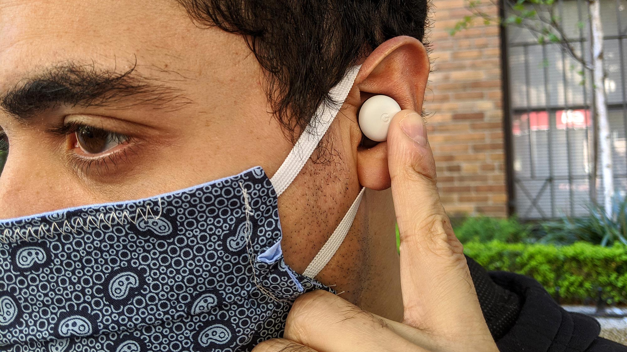 AirPods Pro vs Google Pixel Buds 2