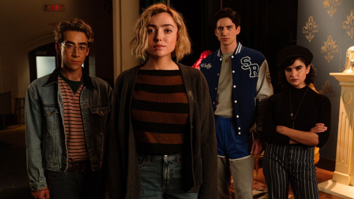 L-R: Nick Pugliese as Charley, Peyton List as Maddie Nears, Milo Manheim as Wally Clark and Sarah Yarkin as Rhonda in School Spirits.