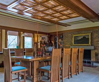 Frank Llloyd Wright's Allen House dining room
