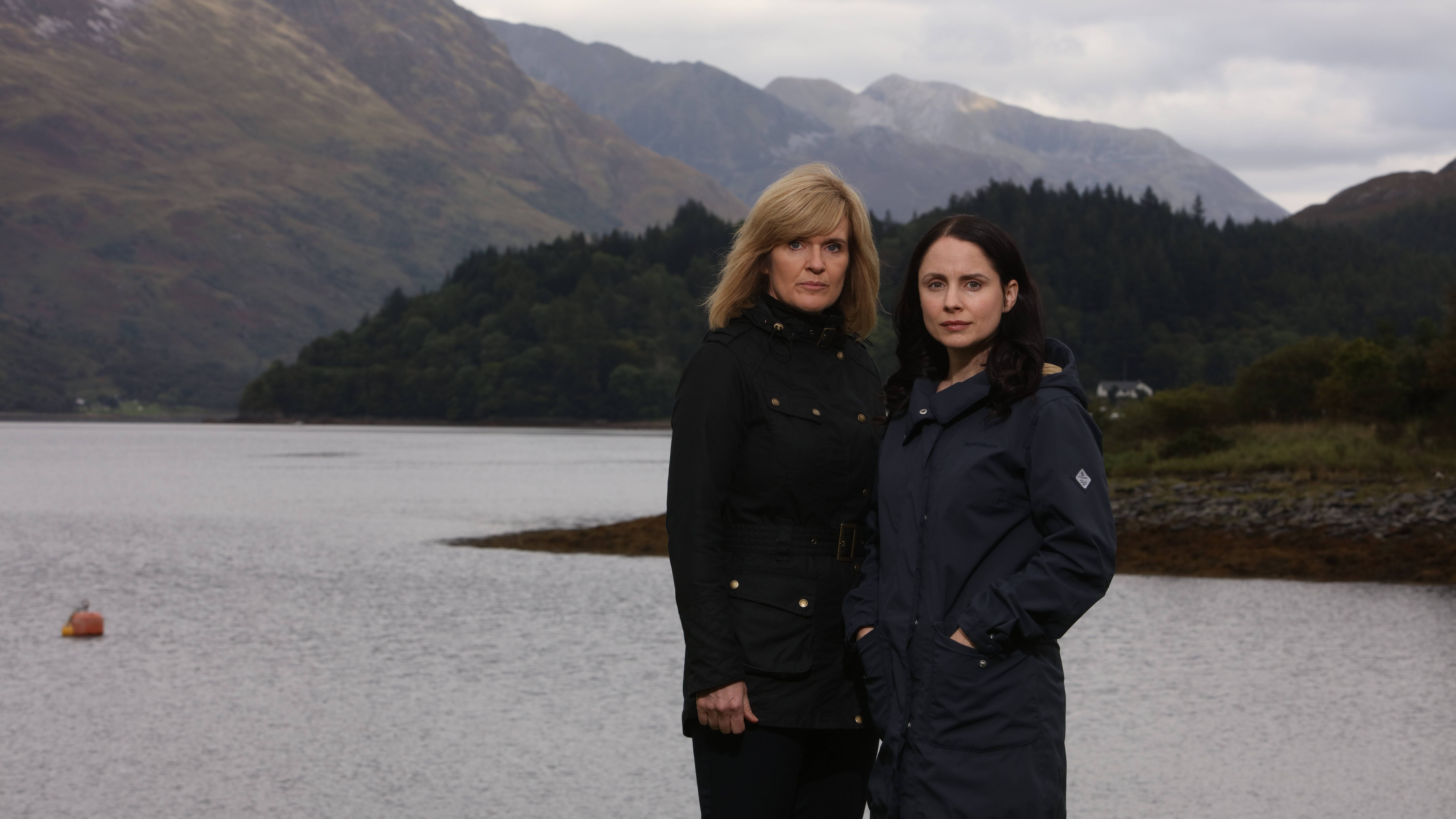 Sionhan Finneran as DCI Lauren Quigley and Laura Fraser as DS Annie Redford in The Loch