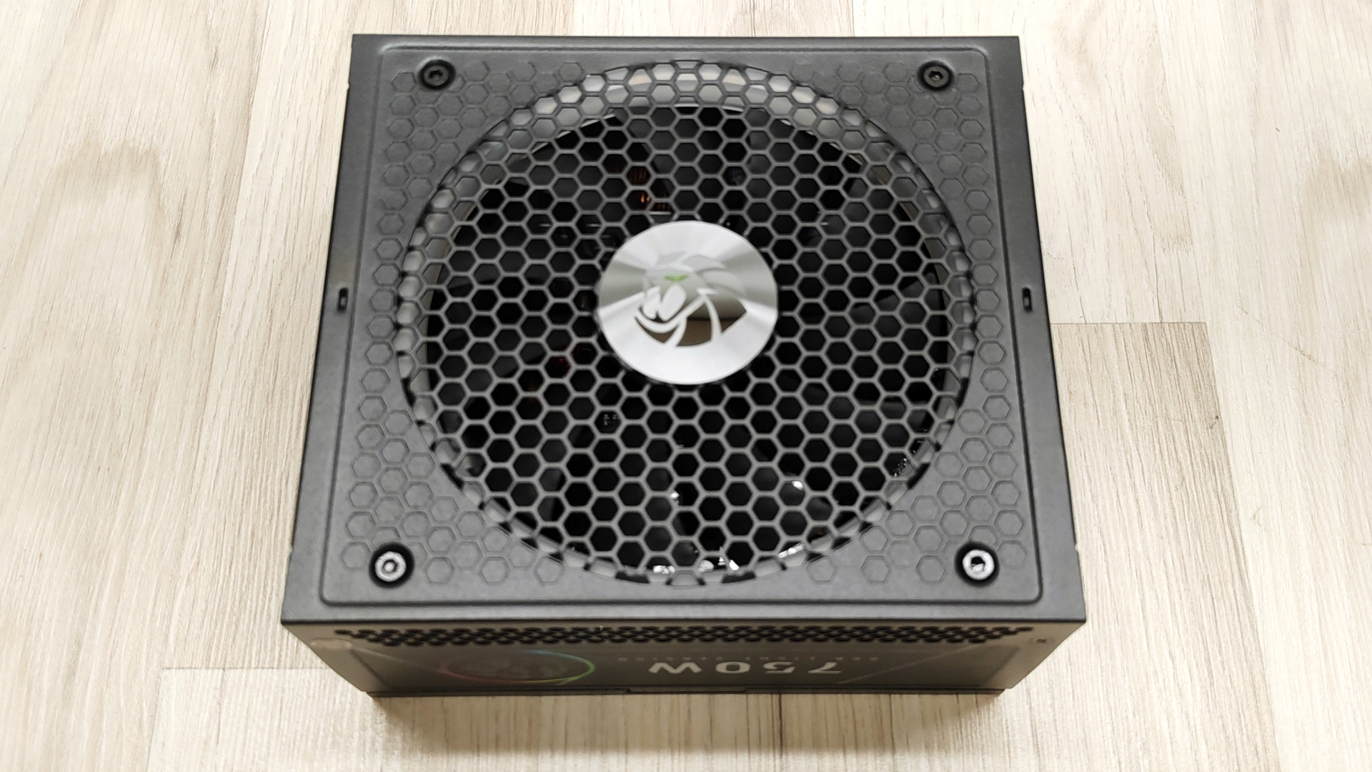 Gamemax RGB PRO 750G