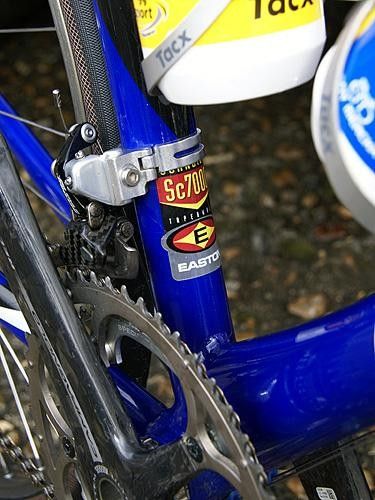 There's no fancy carbon fiber to be found here ; Topsport Vlaanderen's Merckx Premium frames were built from Easton Scandium tubing.