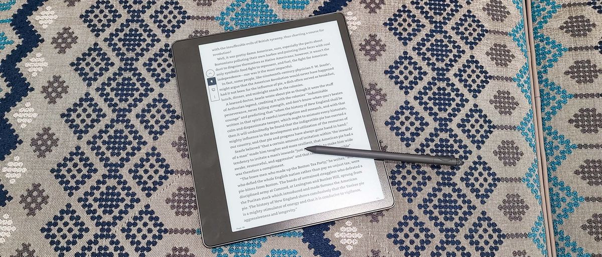 Amazon Kindle Scribe display