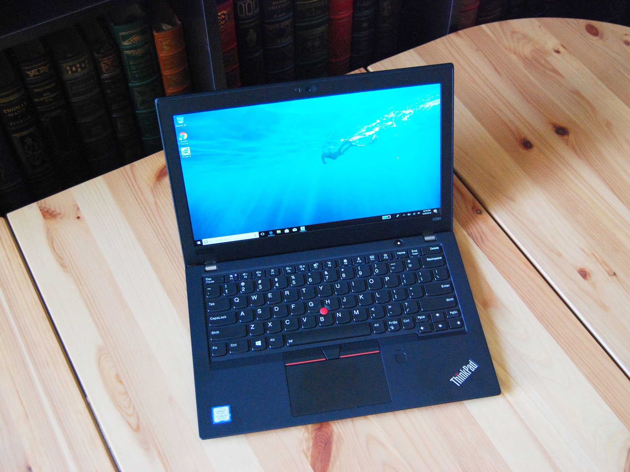 Lenovo ThinkPad X280 Review: Thinner & lighter, but less features