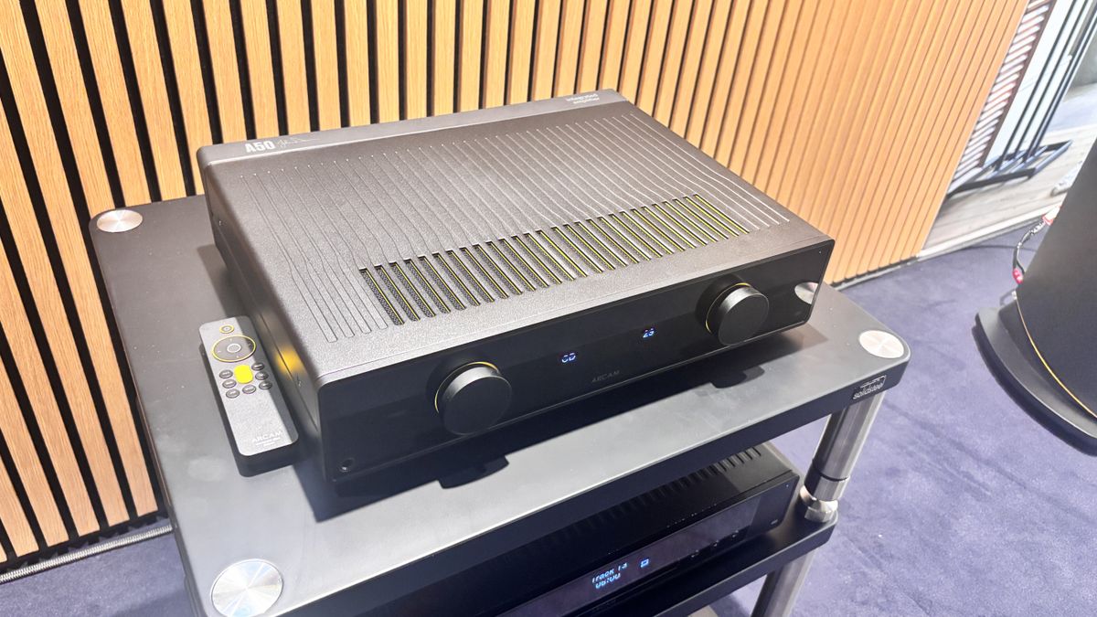 Arcam A50 Signature amp