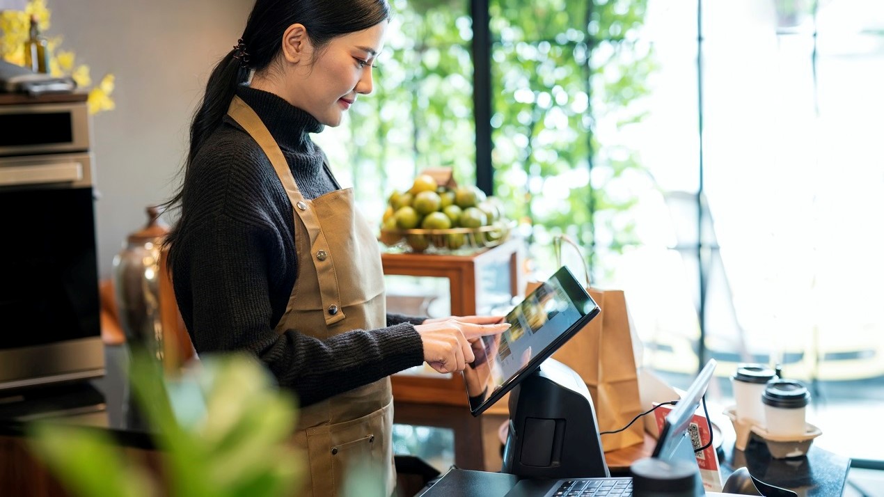 Florist uses her best POS system to date with customer