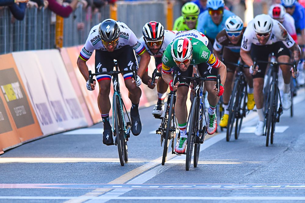 Elia Viviani wins stage 3 at Tirreno-Adriatico ahead of Peter Sagan and Fernando Gaviria