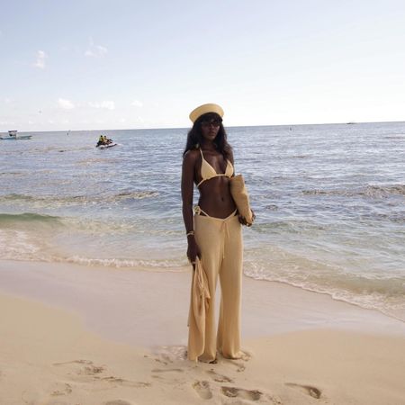 amy lefevre wearing pants to the beach