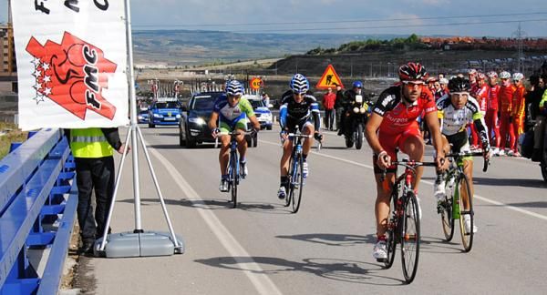 A four man break comprised of Luis Mas Bonet (Burgos 2016-Castilla y Le&oacute;n), Jesus Rosendo (Andalucia Caja Granada), Aritz Bag&uuml;es (Orbea Continental) and Walter Pedraza Morales (EPM-UNE) were away for much of stage two.