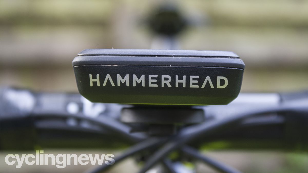 Hammerhead Karoo 2 cycling computer design details