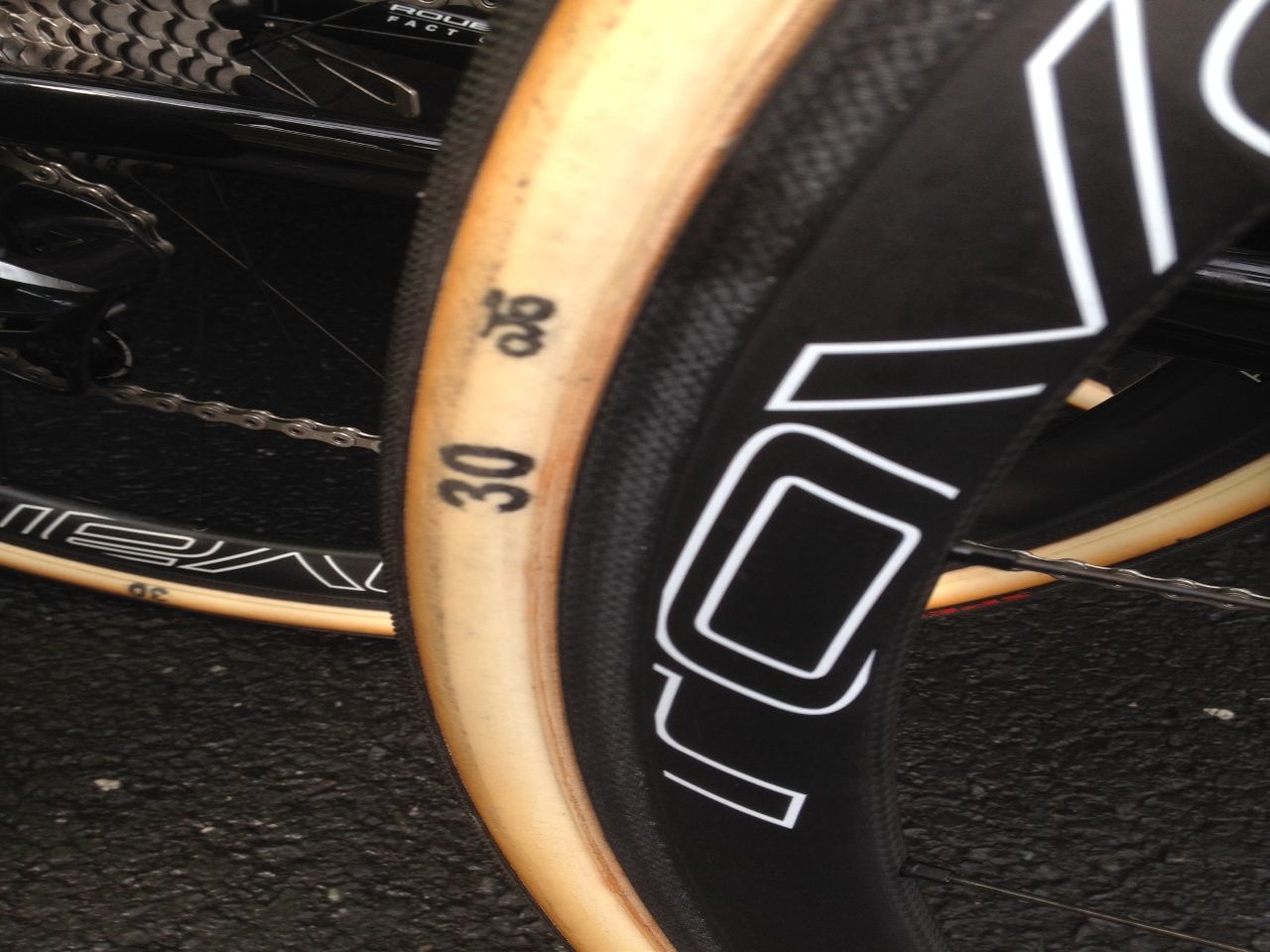 Fatter 30" tyres for the cobbles of France