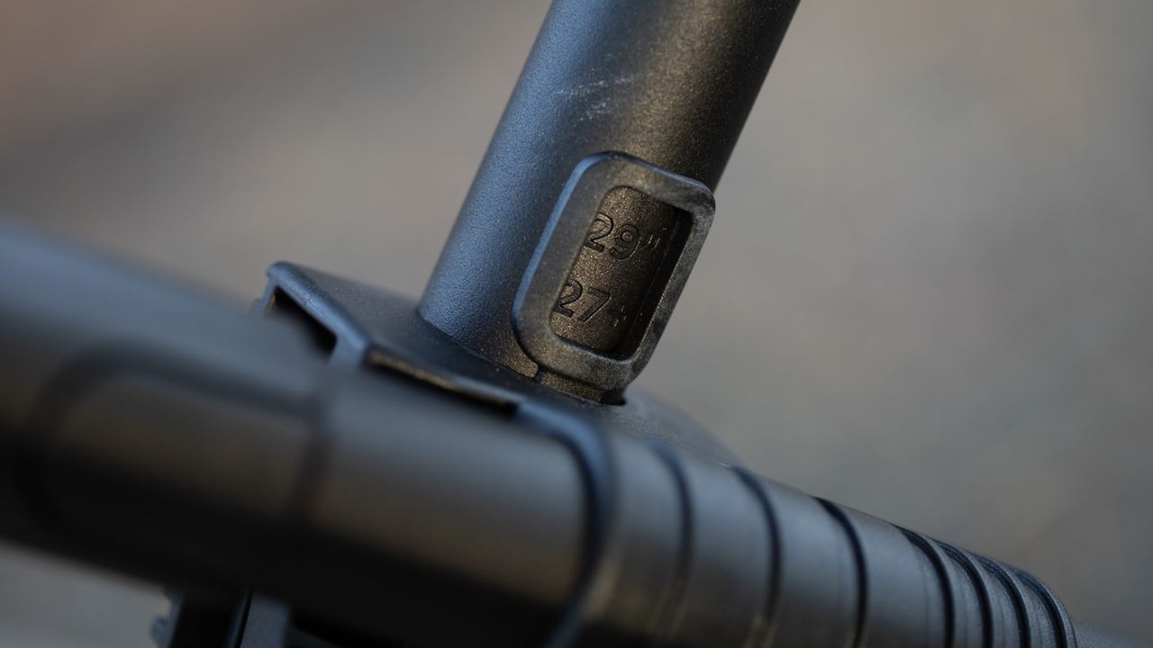 Best rooftop bike rack - Thule Upride wheel size selector