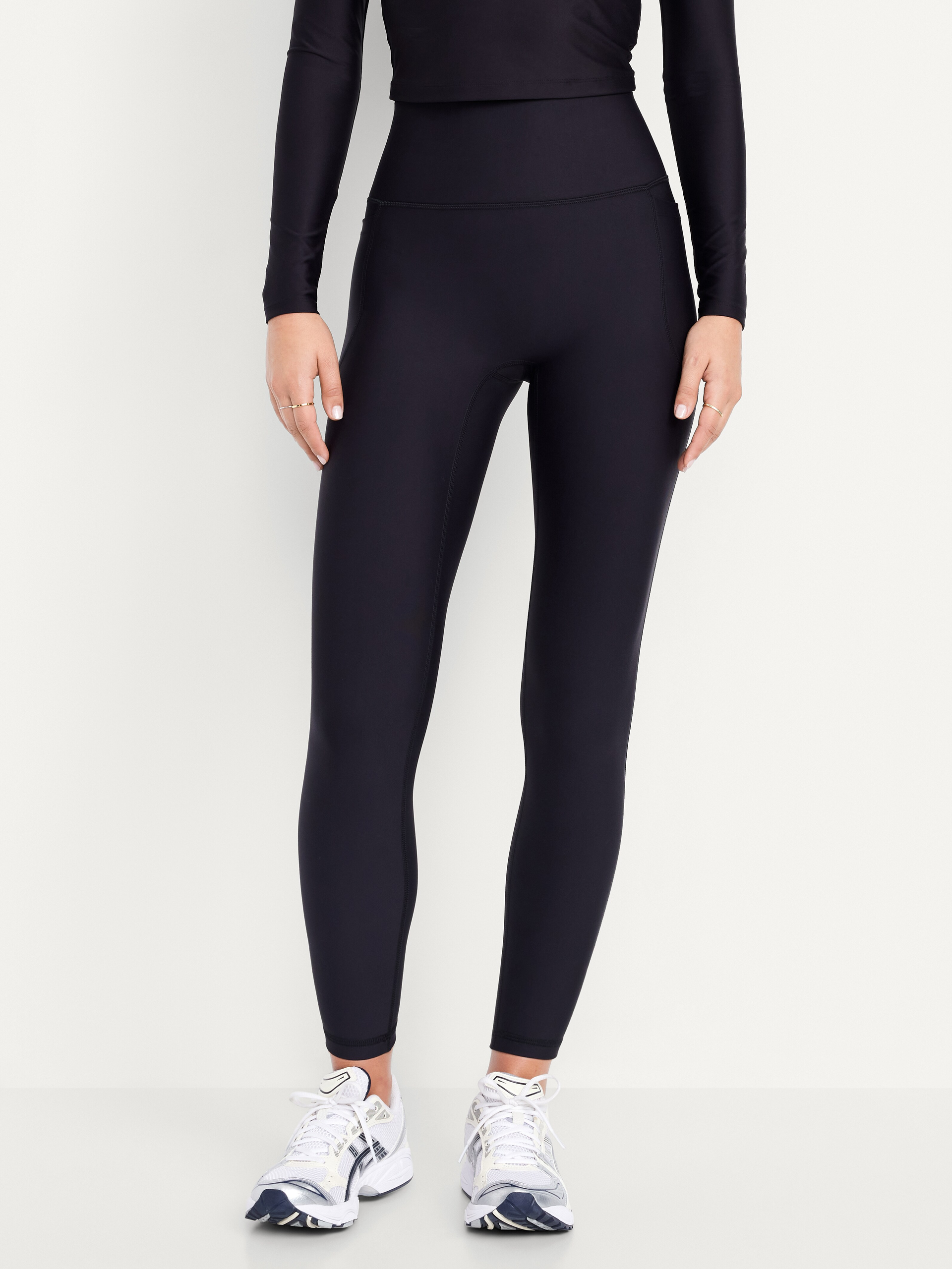 Old Navy, Extra-High Waisted Powersoft Boundless 7/8 Pocket Leggings – No Front Seam