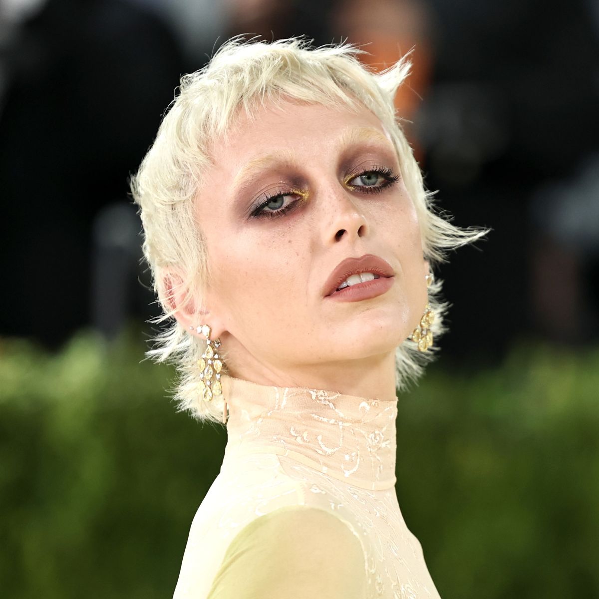 Emma Chamberlain attends the 2026 Met Gala celebrating "Costume Art" at the Metropolitan Museum of Art on May 04, 2026 in New York City. 