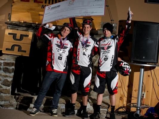 Trek World Racing went one-two-three at the US Pro GRT at Highland Park. Neko Mullally defeated Aaron Gwin and Justin Leov.
