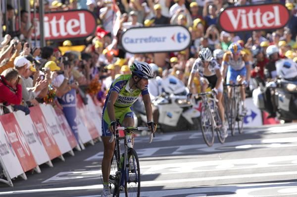 Vincenzo Nibali (Liquigas) rode strongly to finish ahead of Frank Schleck (Saxo Bank) and Bradley Wiggins (Garmin-Slipstream)