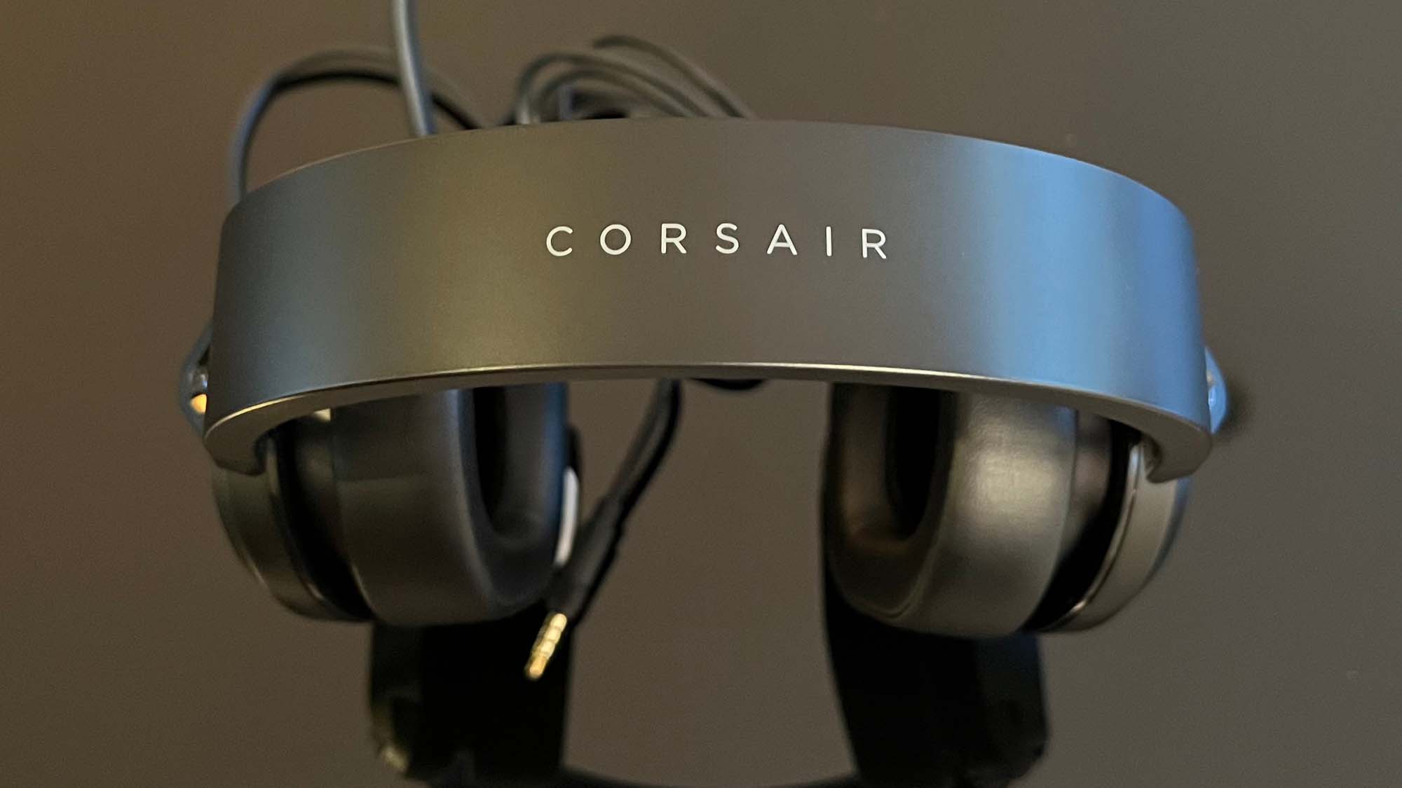 Um Corsair HS55 Estéreo