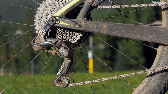 There were no arguments among BikeRadar testers that XTR Di2 worked exceptionally well. The question was whether it was remotely worth the exorbitant price premium over mechanical counterparts
