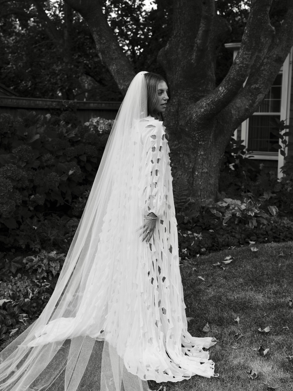 Samantha Greenberg wear vintage Vivienne Westwood to get married.