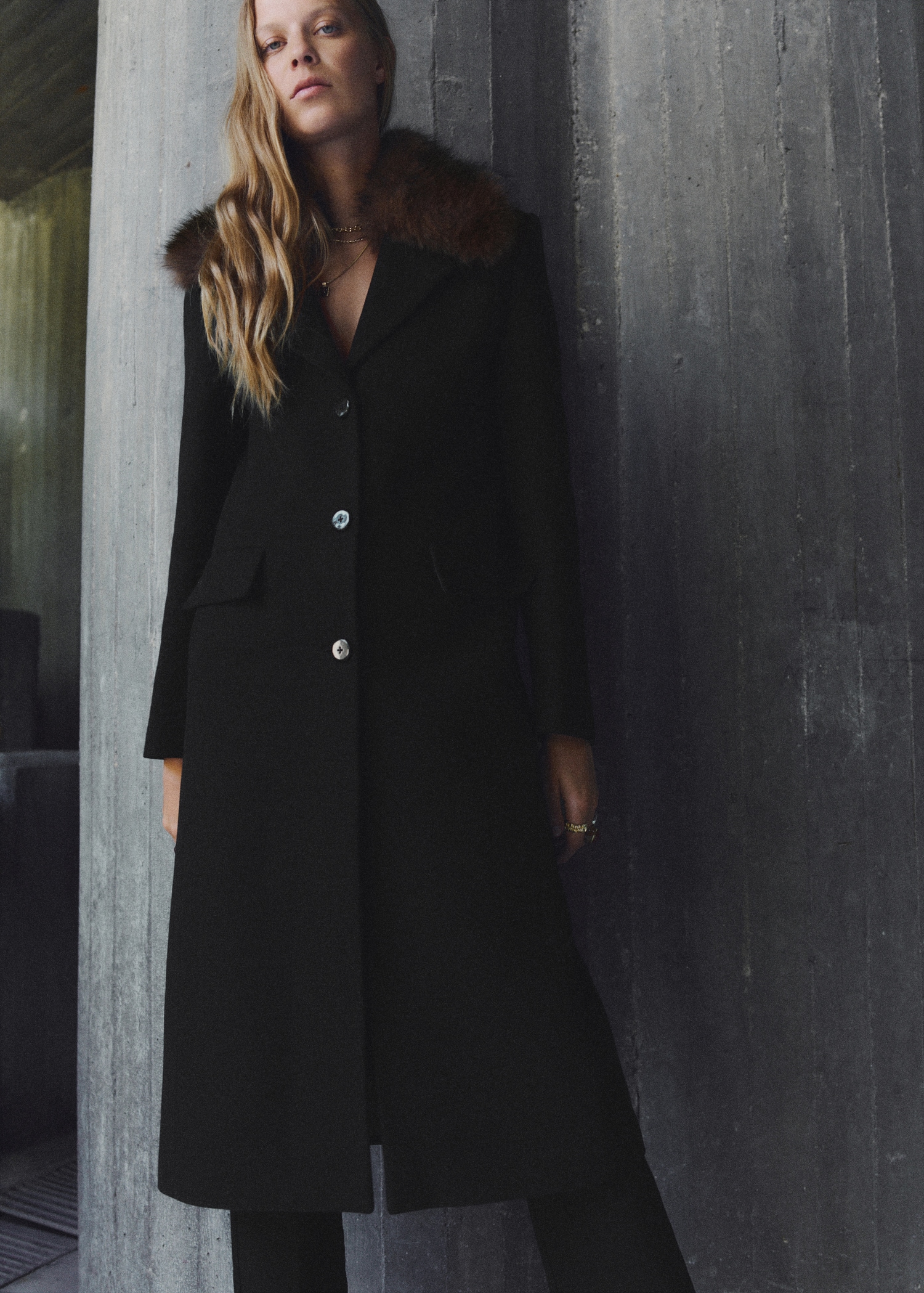 Wool Coat With Fur Collar - Women | Mango United Kingdom