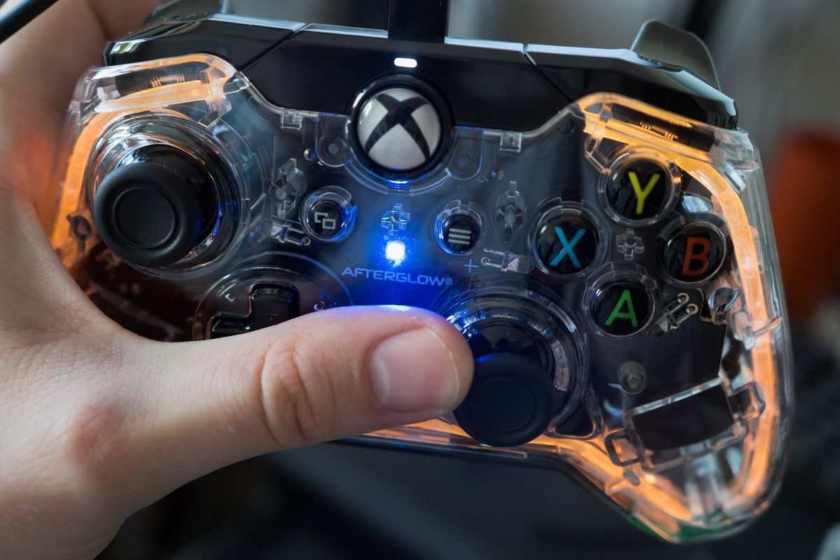 Afterglow's Xbox One controller lights up the real world in style