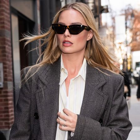 Margot Robbie in Bottega Veneta