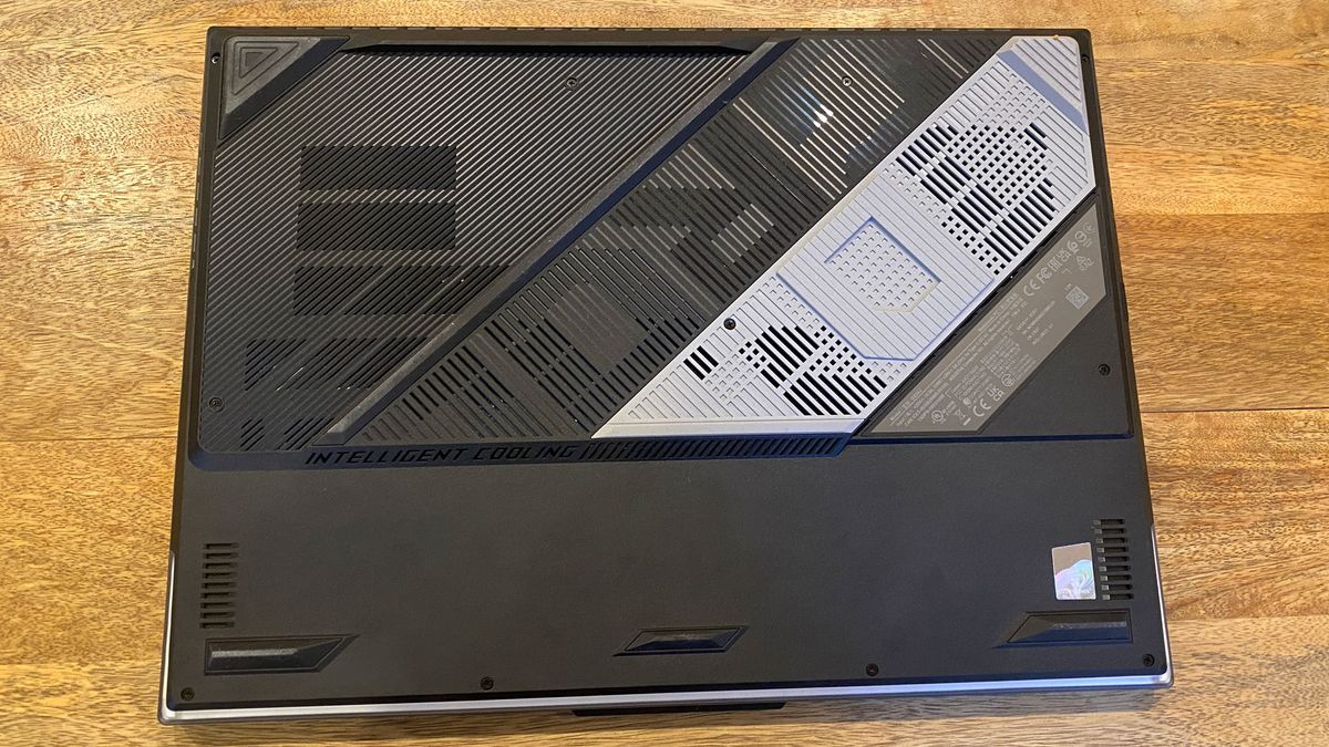 Asus ROG Strix Scar 18