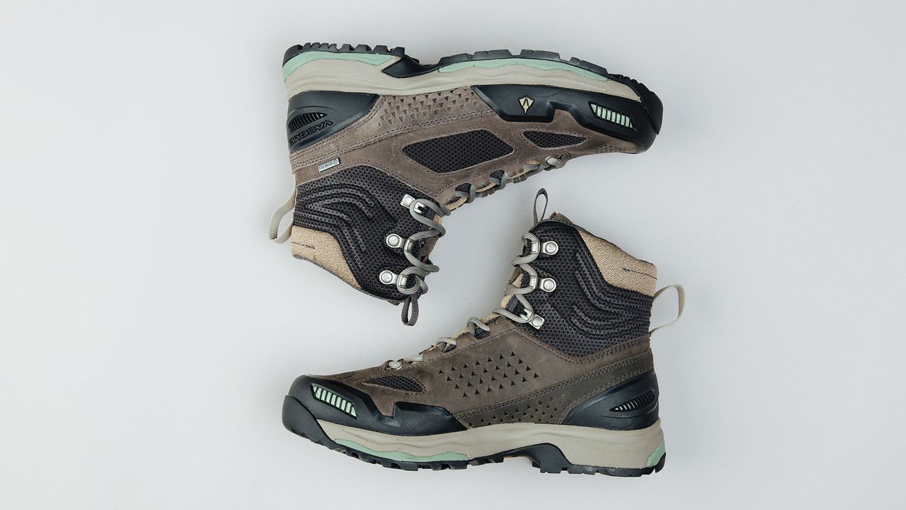 best women's hiking boots: Vasque Breeze AT Mid GTX
