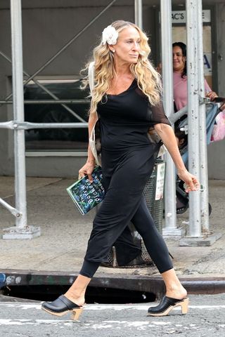 Sarah Jessica Parker filming AJLT in NYC