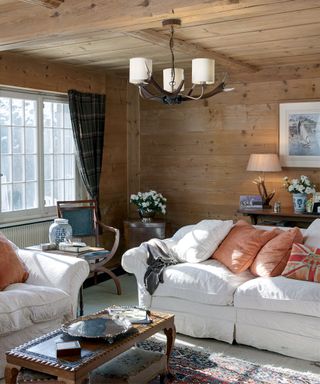 Country-curtain-ideas-for-living-rooms-5-David-Hunt-Lighting