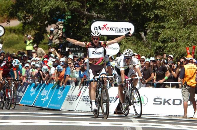 Tom Jelte Slagter (Blanco) beats Matt Goss and Philippe Gilbert on stage 3 of the Tour Down Under.