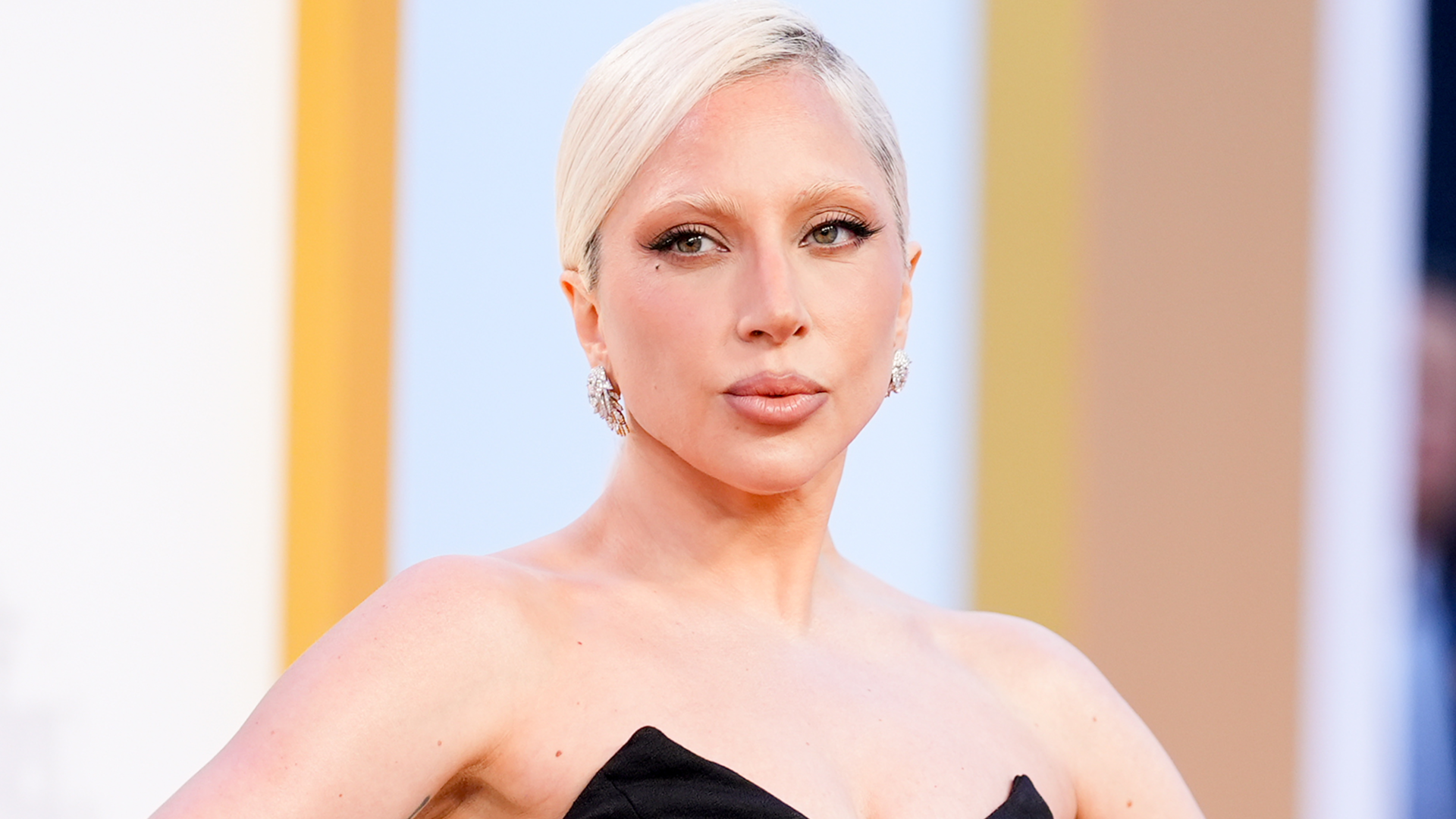 Lady Gaga surprised fans at the Devil Wears Prada 2 premiere in NYC