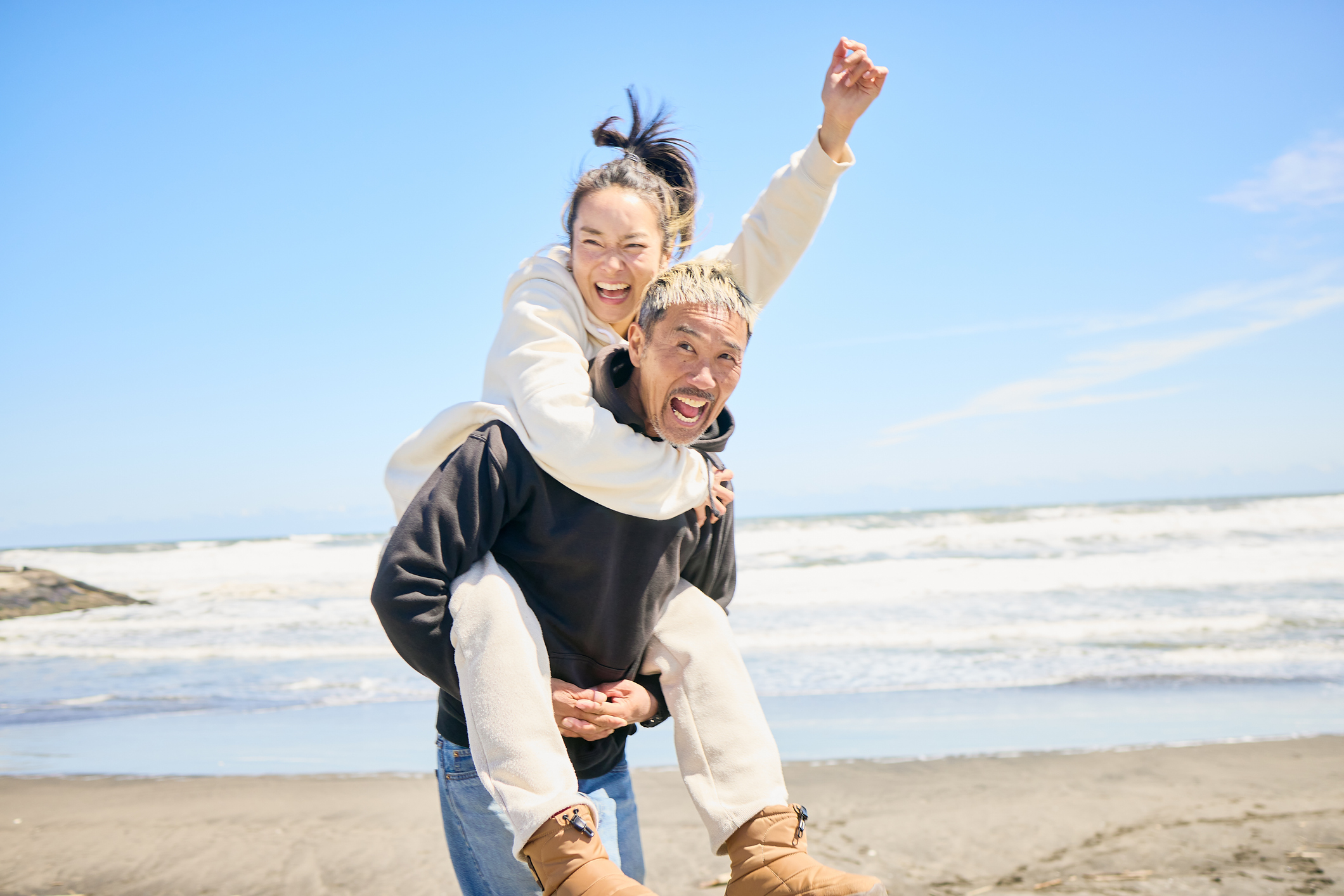 a happy couple on vacation