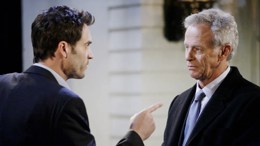 Daniel Goddard and Tristan Rogers as Cane and Colin talking in The Young and the Restless