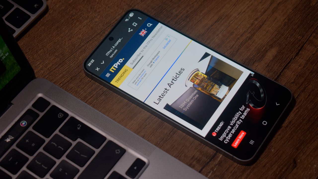 The Samsung Galaxy S25 FE