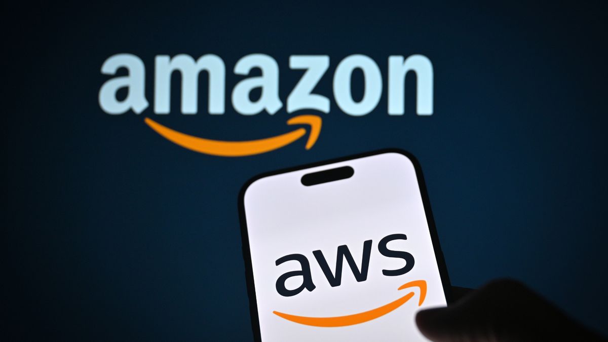 AWS outages caused by AI coding bot blunder, report claims