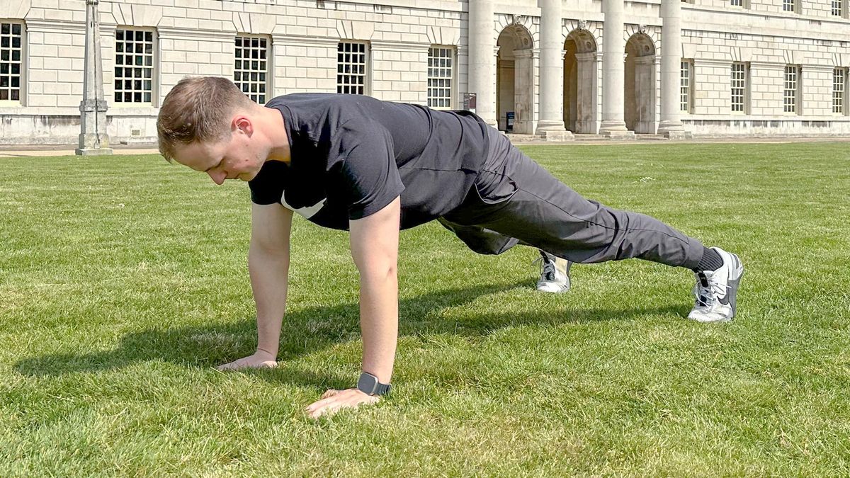 Ollie Thompson holding a plank