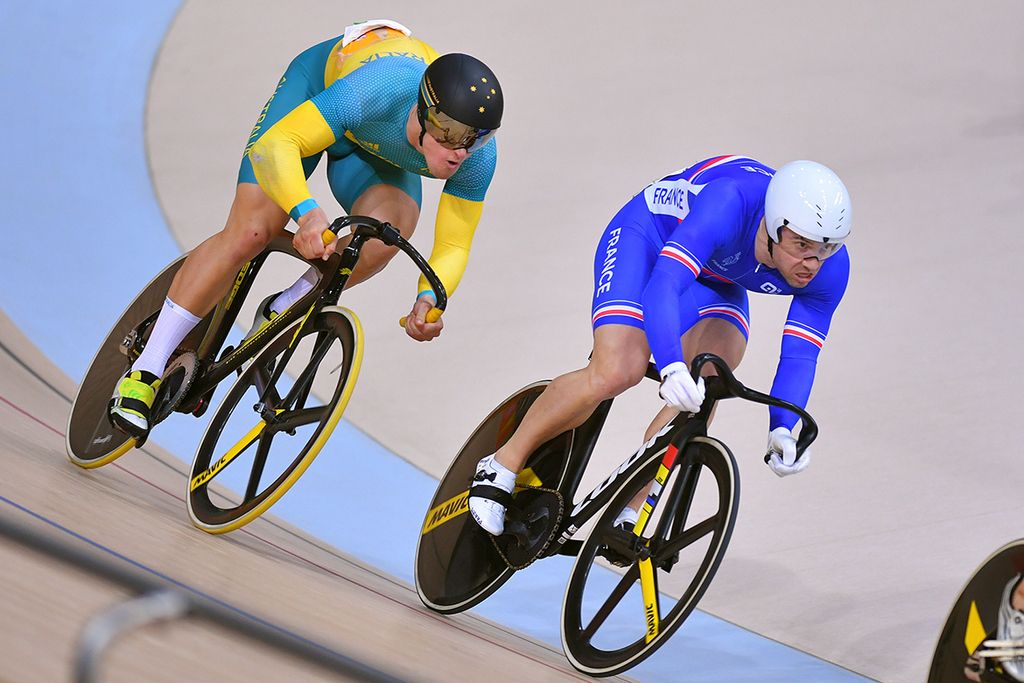 Matthew Glaetzer (Australia) following Francois Pervis (France)