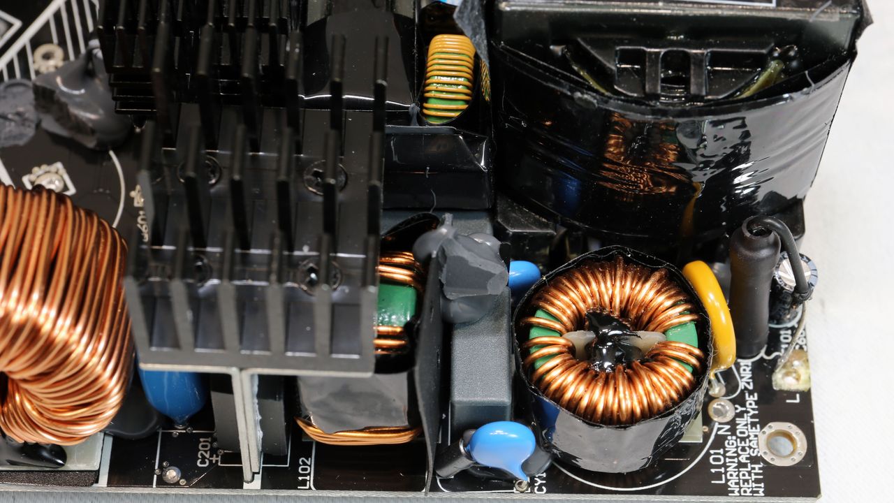 EVGA 750 G6