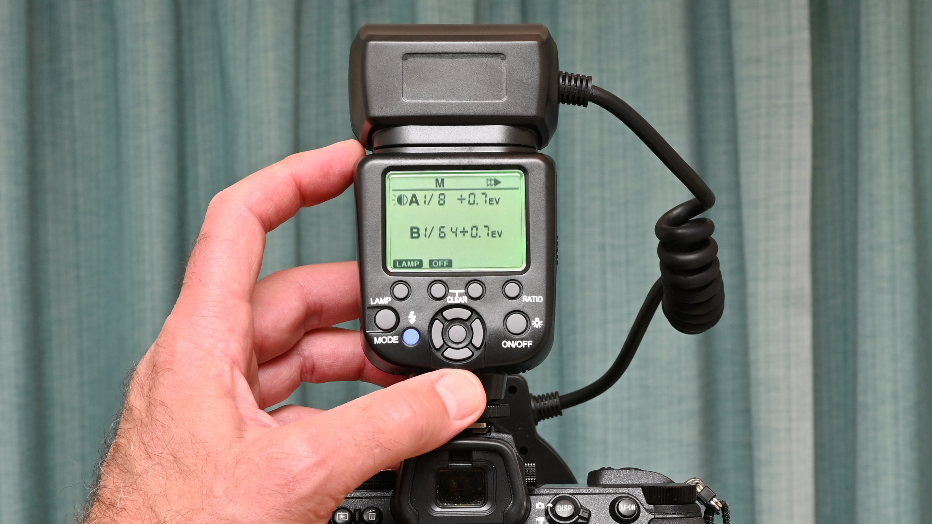 K&amp;amp;F Concept KF-150 Macro Ring Flash product shot